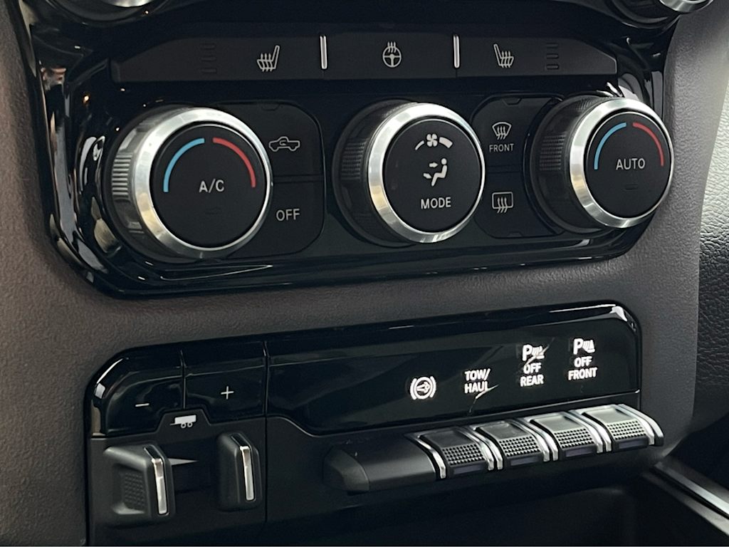 2022 RAM 2500 Big Horn 22