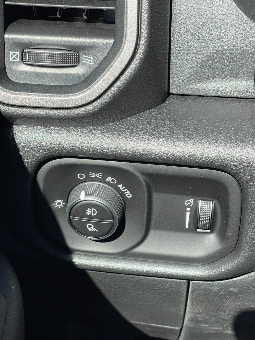 Thumbnail: 2026 RAM 3500 - 24