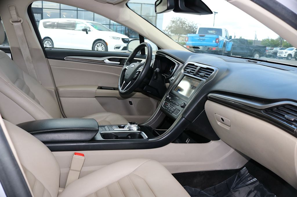 Thumbnail: 2019 Ford Fusion - 11