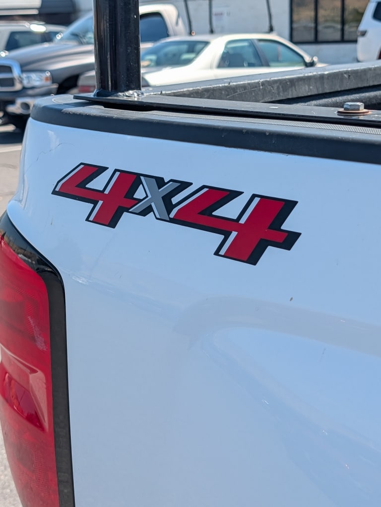 Thumbnail: 2018 Chevrolet Silverado 1500 - 11