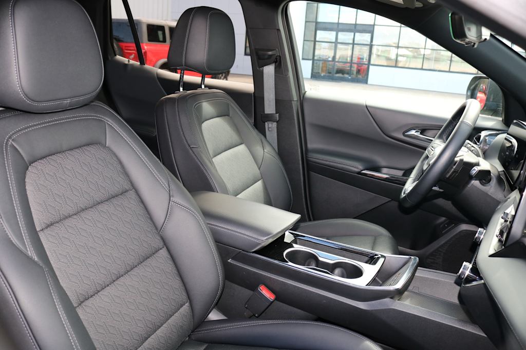 Thumbnail: 2025 Chevrolet Equinox - 9