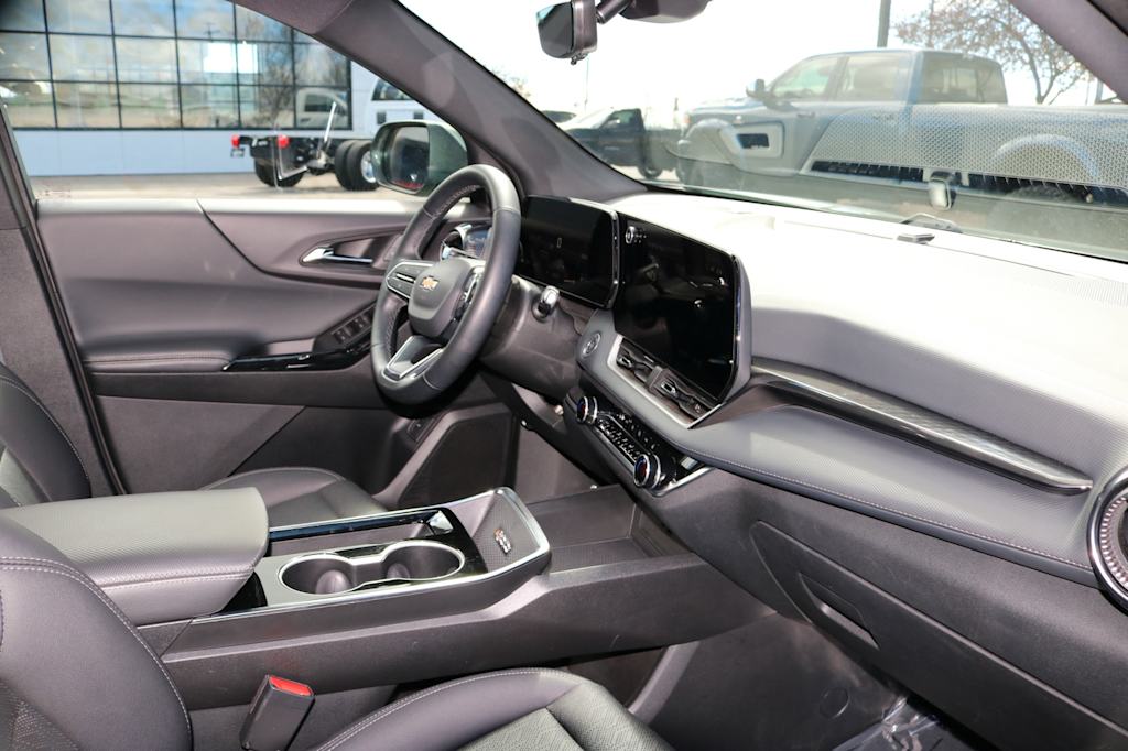 Thumbnail: 2025 Chevrolet Equinox - 11