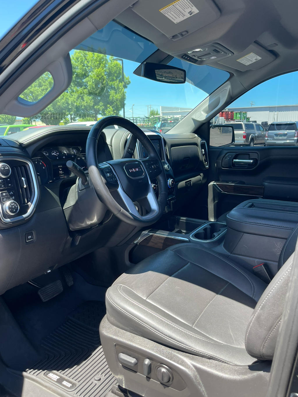 Thumbnail: 2022 GMC Sierra 1500 - 2