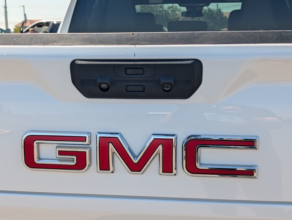 Thumbnail: 2025 GMC Sierra 1500 - 17
