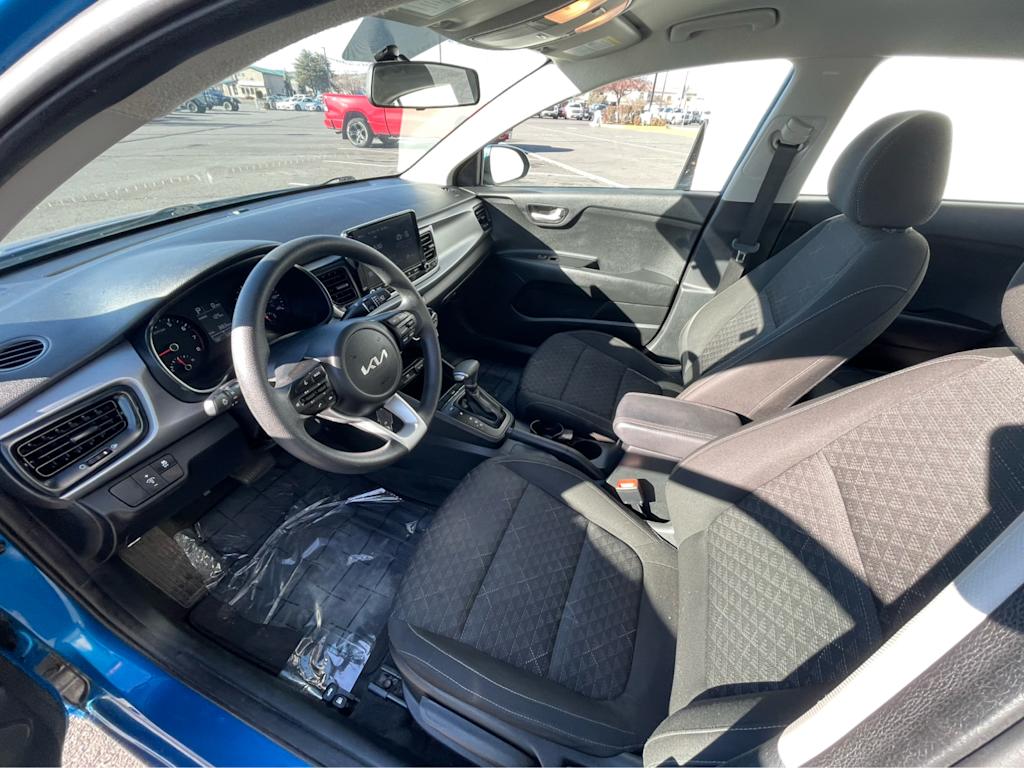 Thumbnail: 2023 Kia Rio - 9