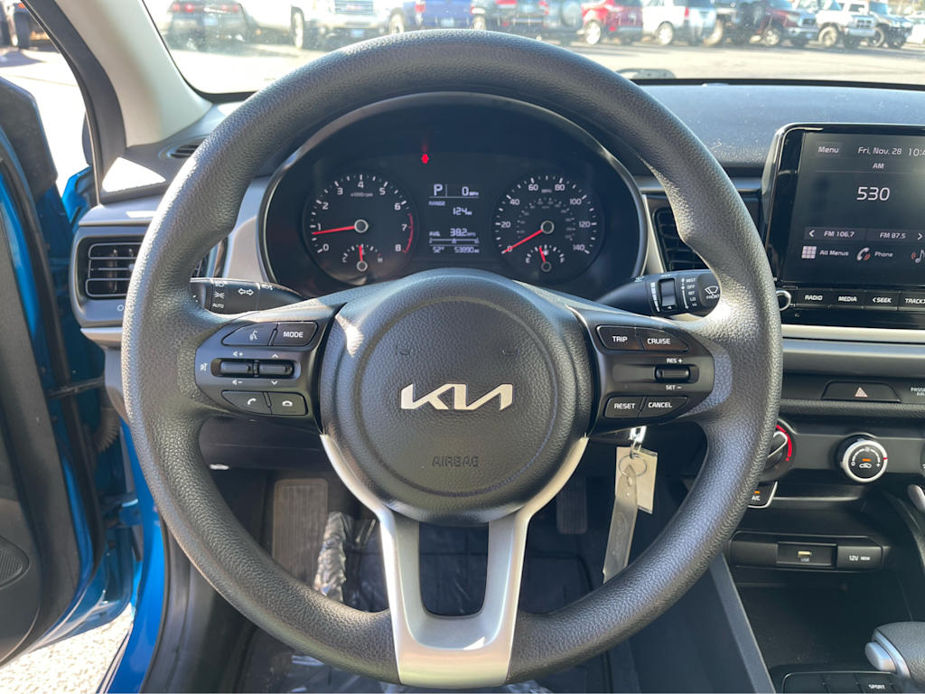 Thumbnail: 2023 Kia Rio - 8