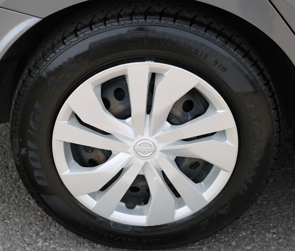 Thumbnail: 2020 Nissan Versa - 6