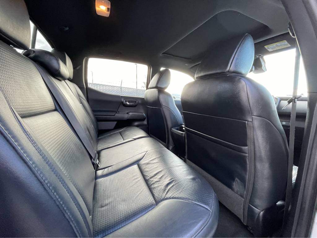 Thumbnail: 2019 Toyota Tacoma - 28