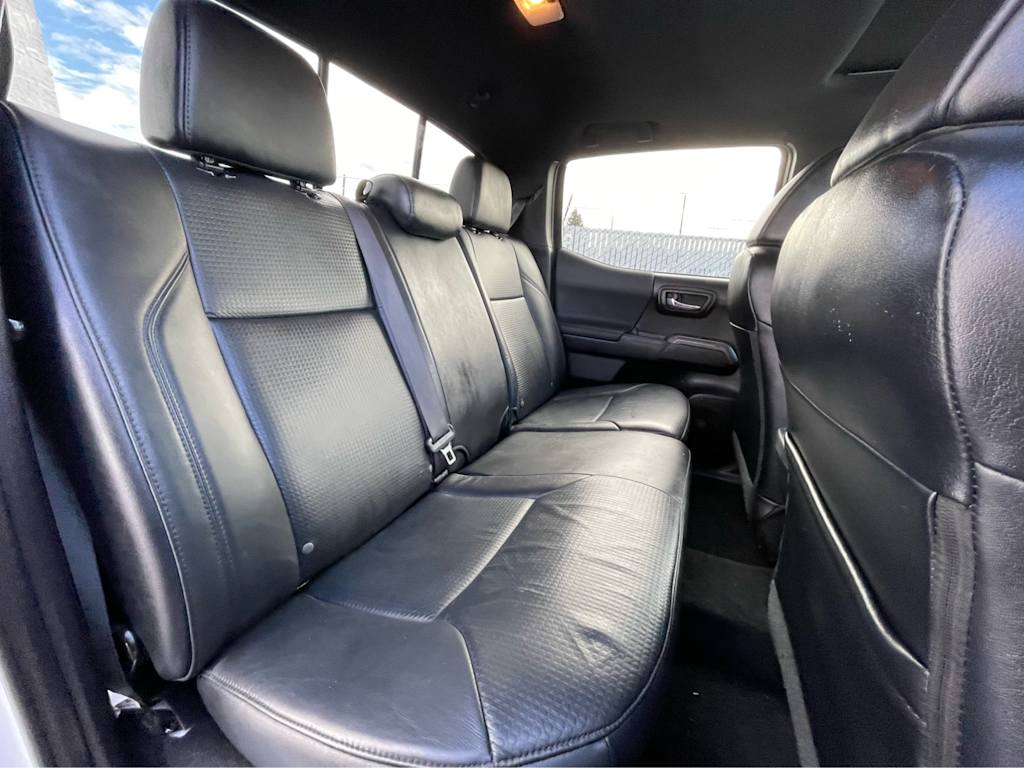 Thumbnail: 2019 Toyota Tacoma - 29