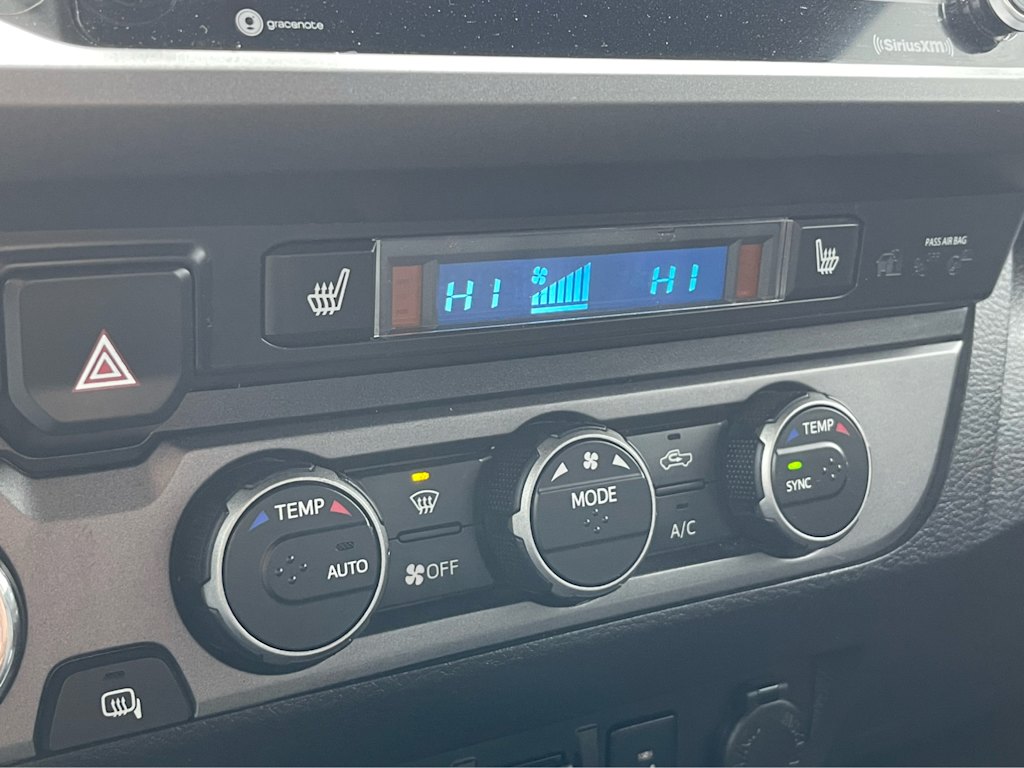 Thumbnail: 2022 Toyota Tacoma - 21