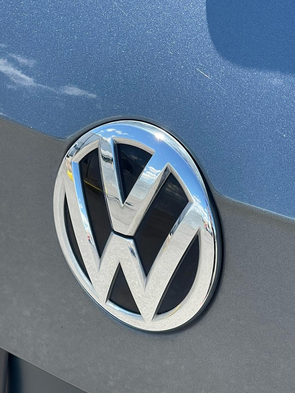 Thumbnail: 2020 Volkswagen Tiguan - 18