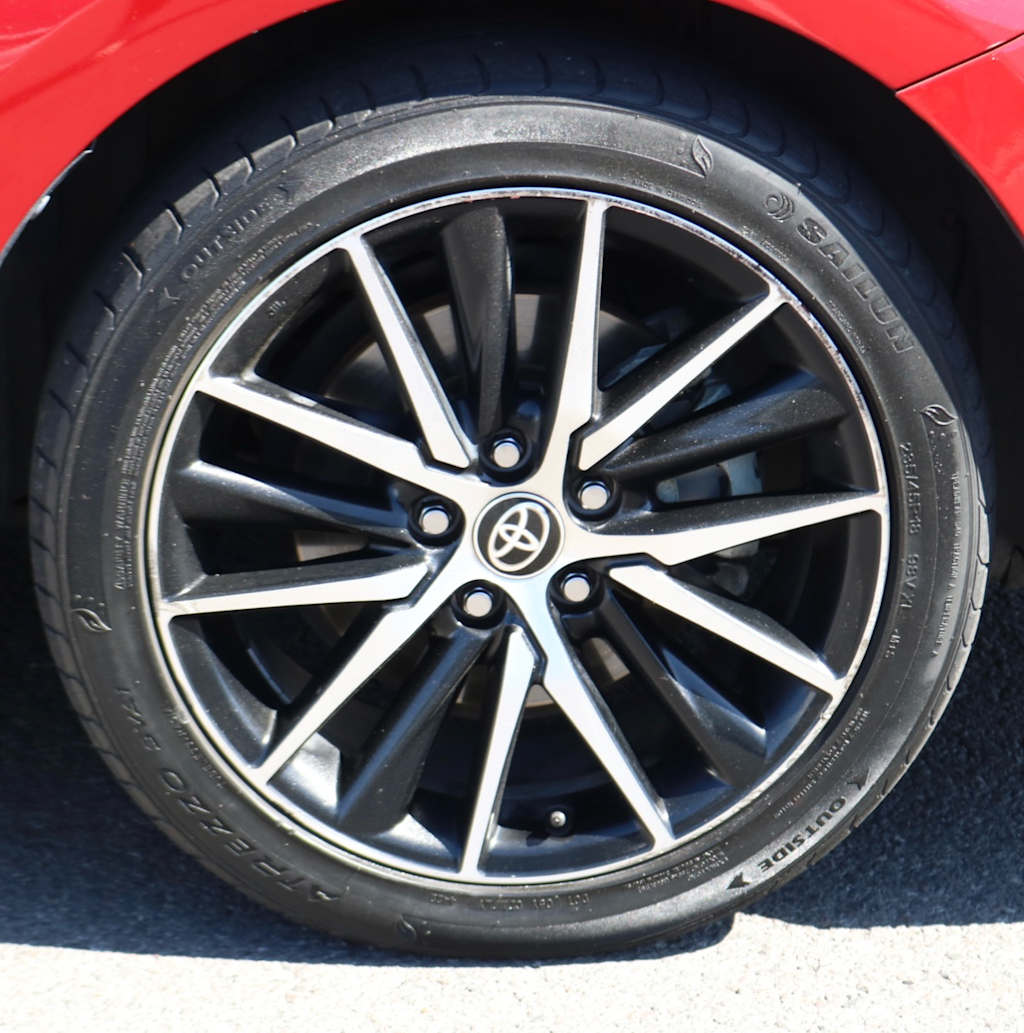 Thumbnail: 2021 Toyota Camry - 6