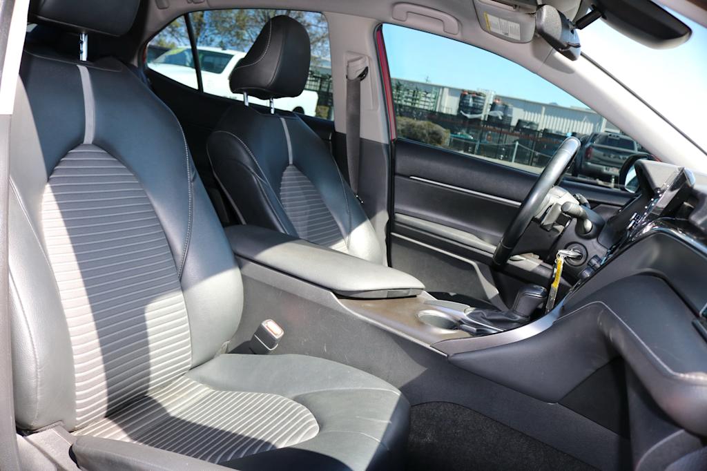 Thumbnail: 2021 Toyota Camry - 9