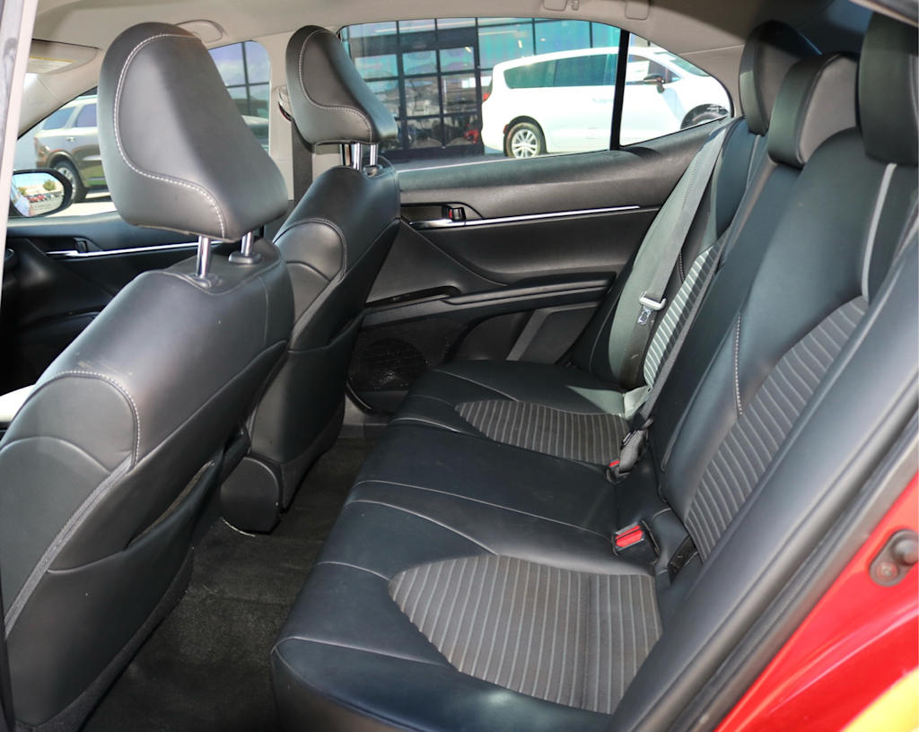 Thumbnail: 2021 Toyota Camry - 26
