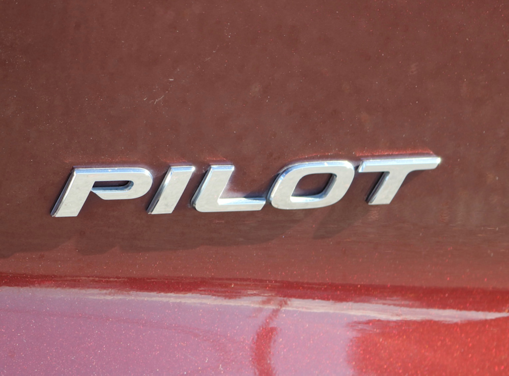 Thumbnail: 2020 Honda Pilot - 20