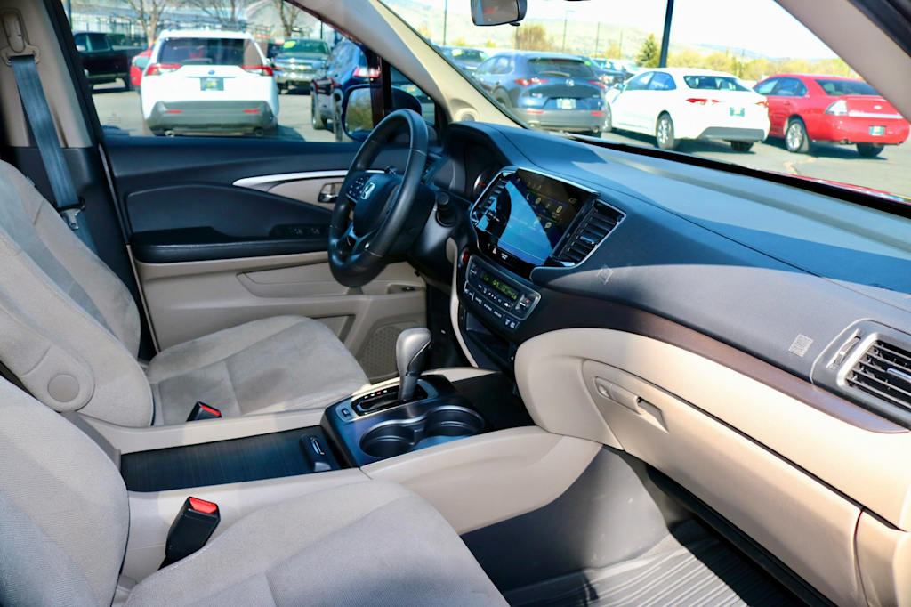 Thumbnail: 2020 Honda Pilot - 12