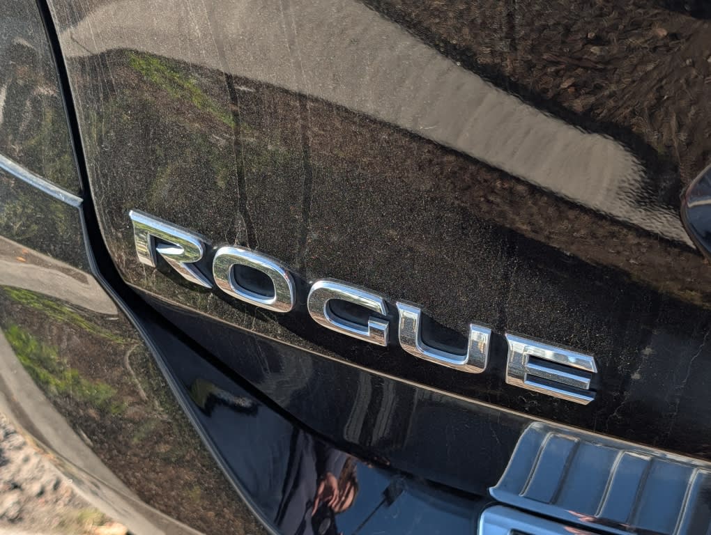 Thumbnail: 2018 Nissan Rogue - 11