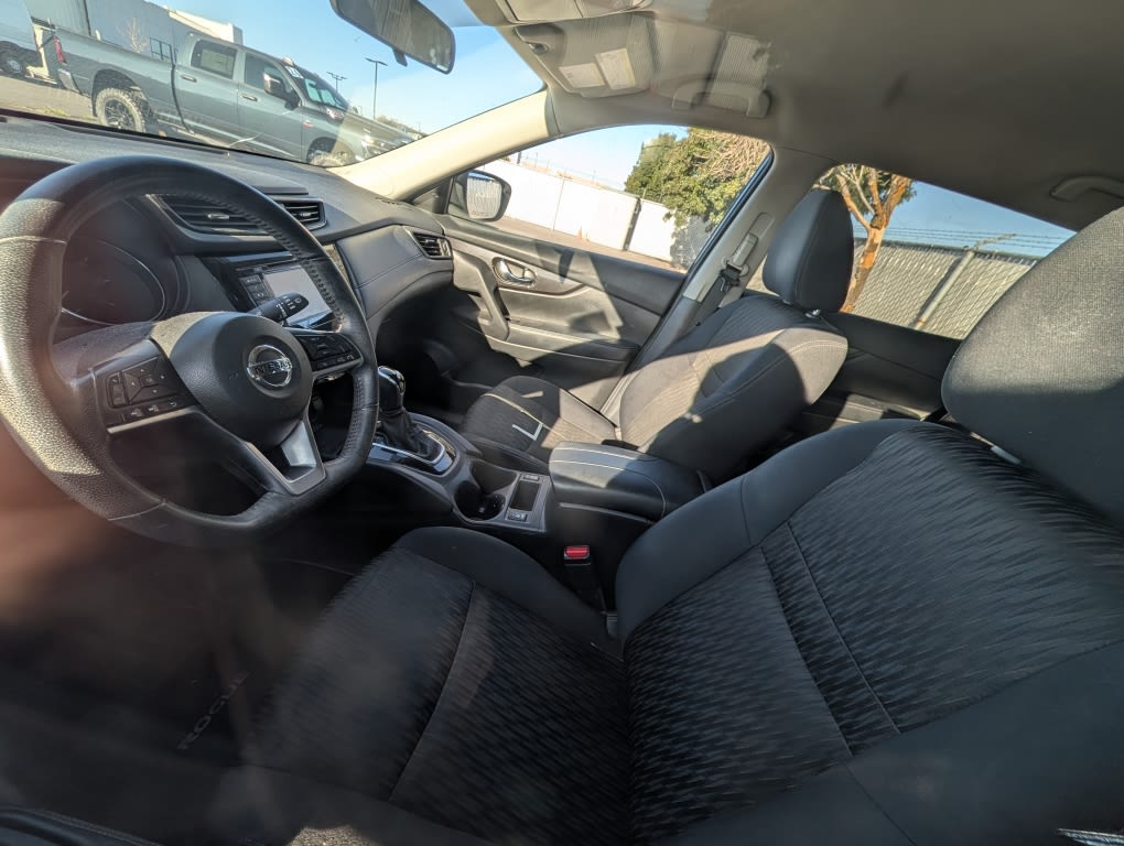 Thumbnail: 2018 Nissan Rogue - 2