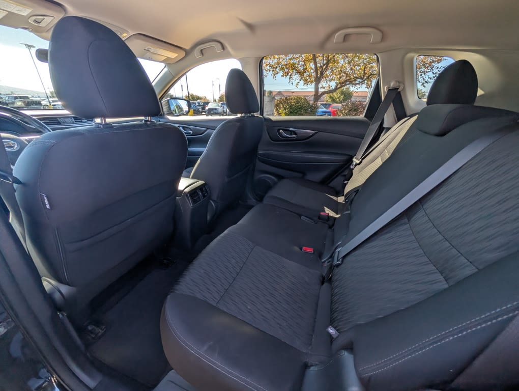 Thumbnail: 2018 Nissan Rogue - 27