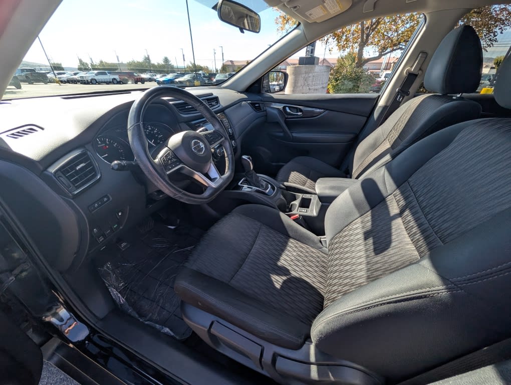 Thumbnail: 2018 Nissan Rogue - 2