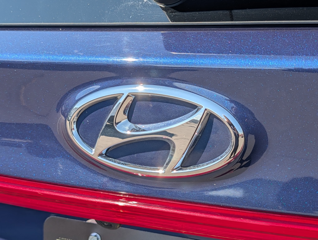 Thumbnail: 2023 Hyundai Santa Fe - 19