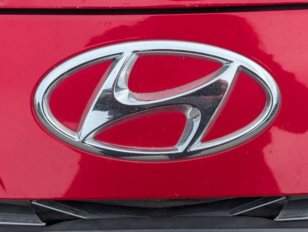 Thumbnail: 2021 Hyundai Elantra - 18