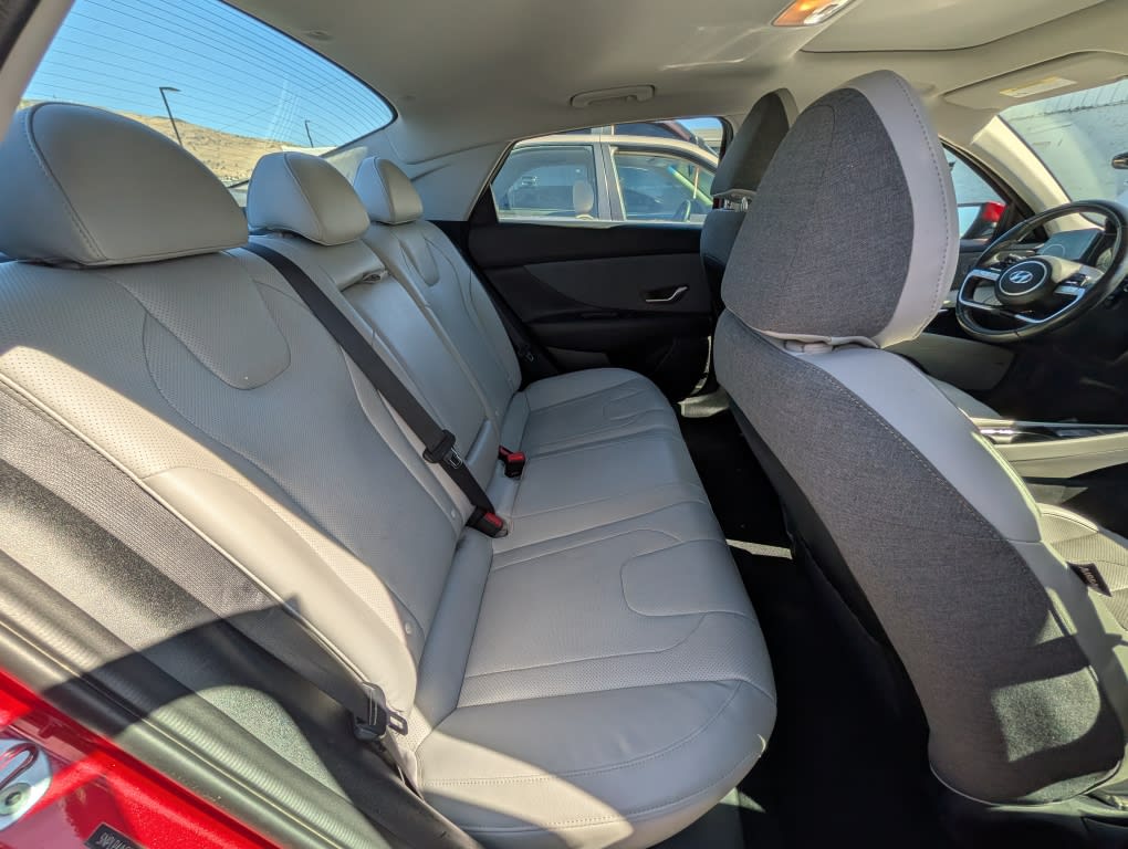 Thumbnail: 2021 Hyundai Elantra - 11