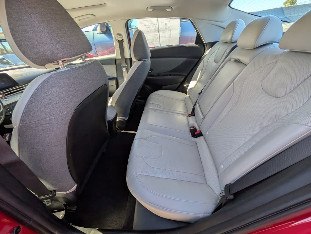 Thumbnail: 2021 Hyundai Elantra - 28