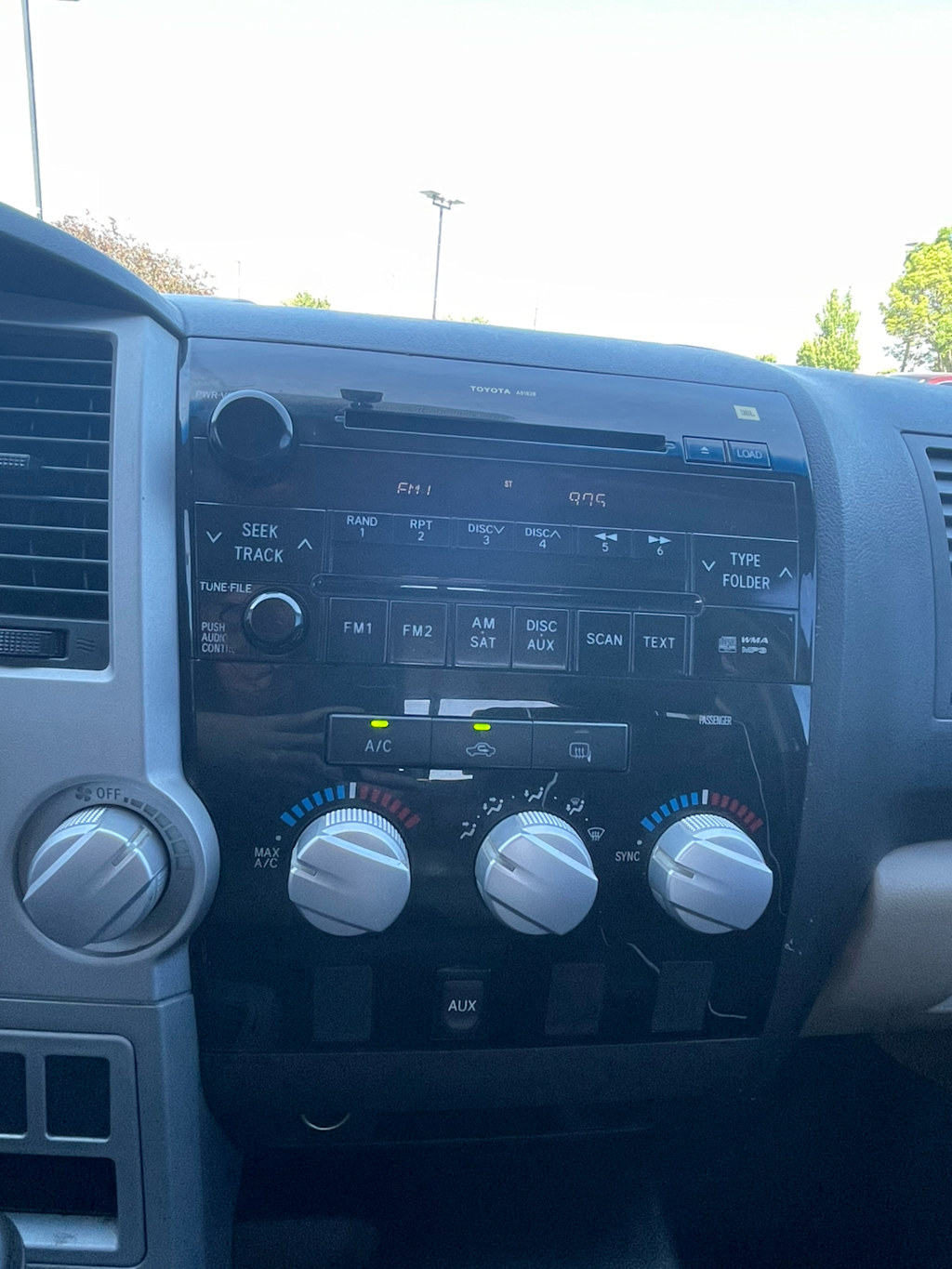 Thumbnail: 2007 Toyota Tundra - 12