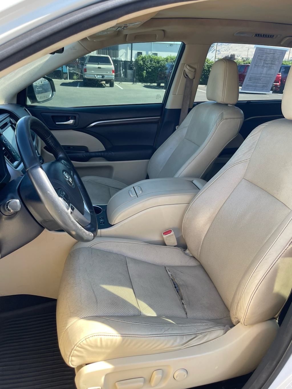 Thumbnail: 2015 Toyota Highlander - 11
