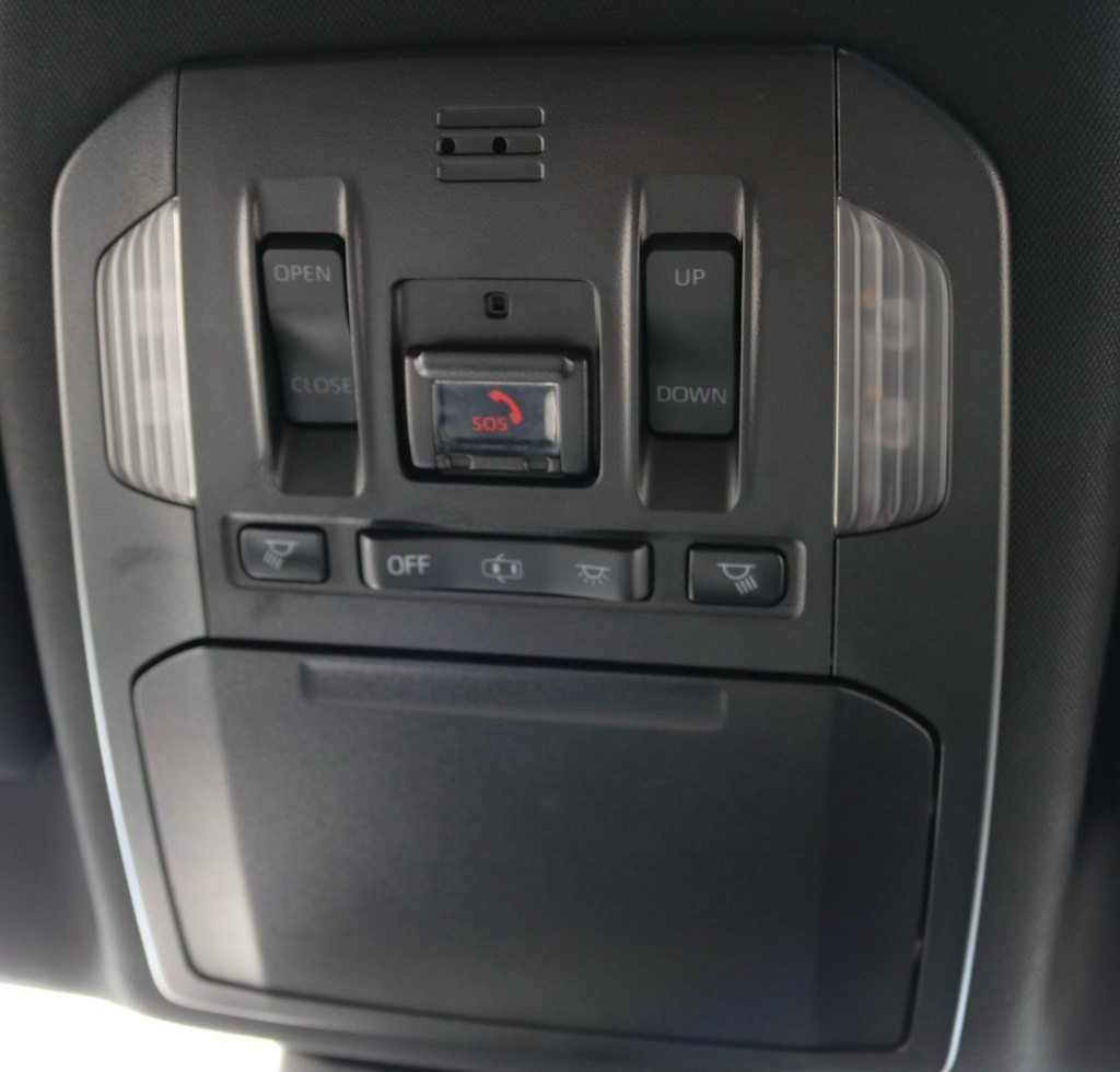 Thumbnail: 2021 Toyota Highlander - 23