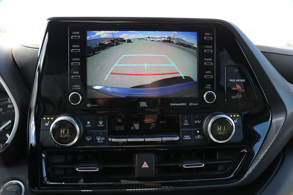 Thumbnail: 2021 Toyota Highlander - 21