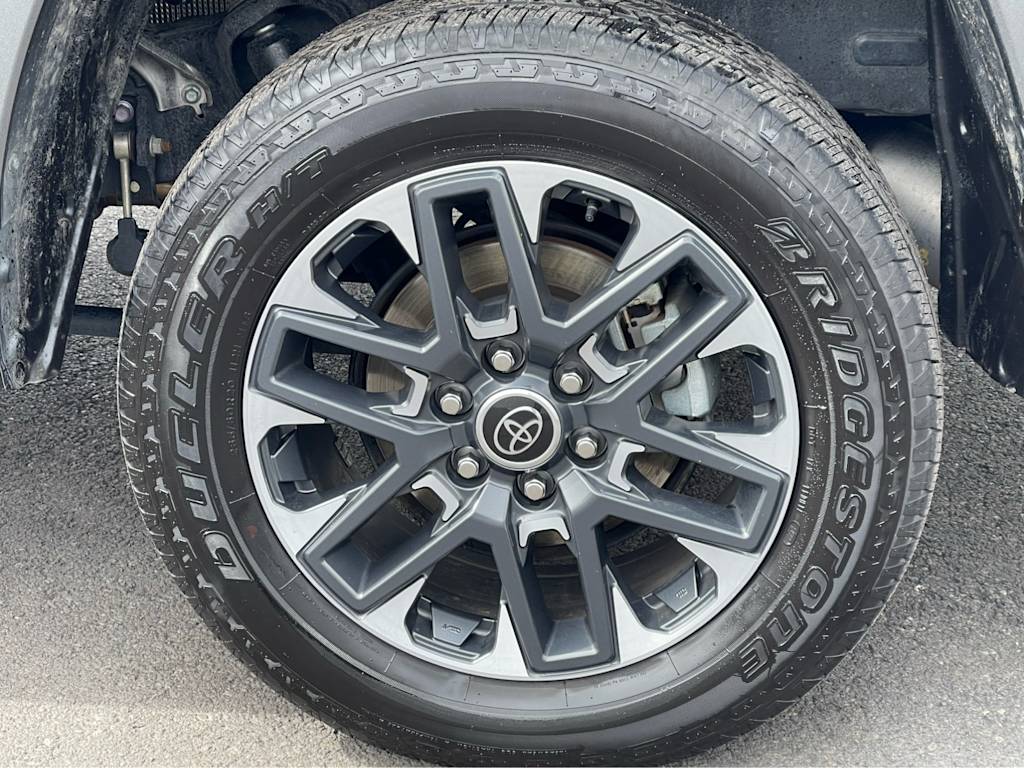 2023 Toyota Tundra Limited 8