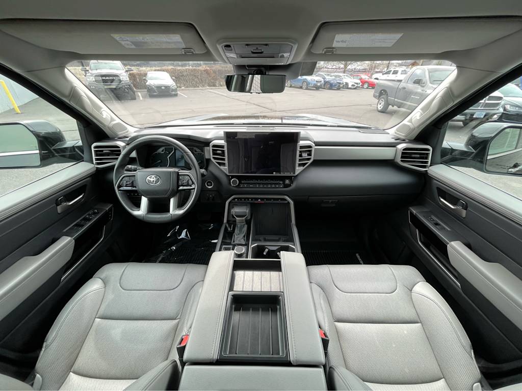 2023 Toyota Tundra Limited 10
