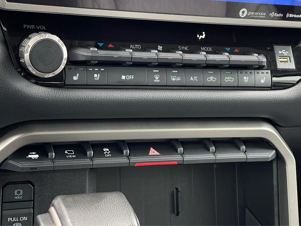 2023 Toyota Tundra Limited 22