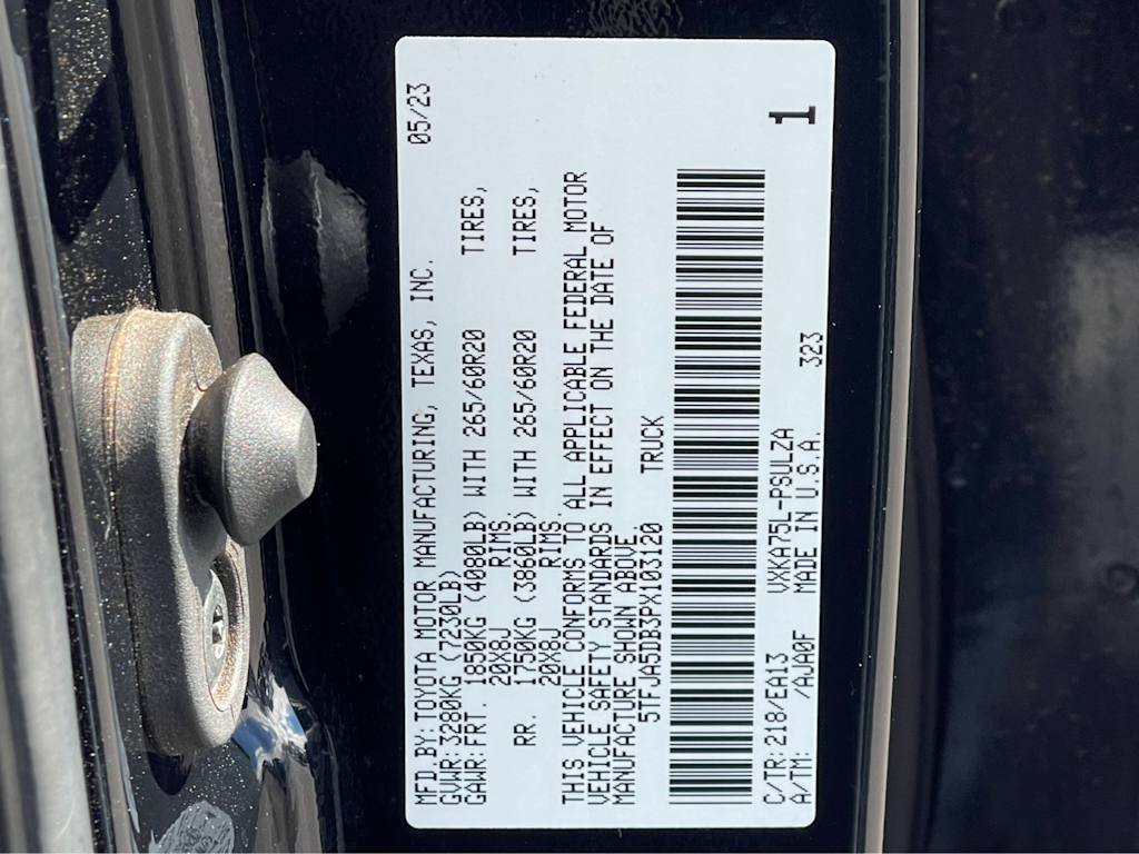 2023 Toyota Tundra Limited 18