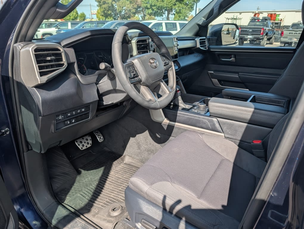 Thumbnail: 2025 Toyota Tundra - 9