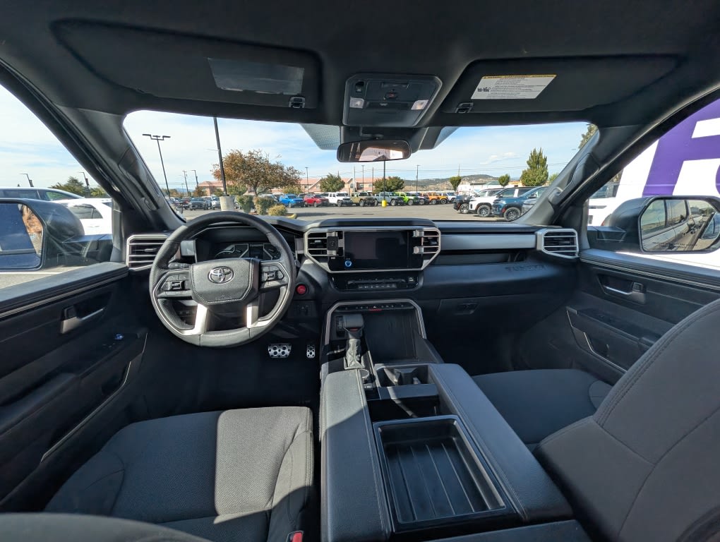 Thumbnail: 2025 Toyota Tundra - 2