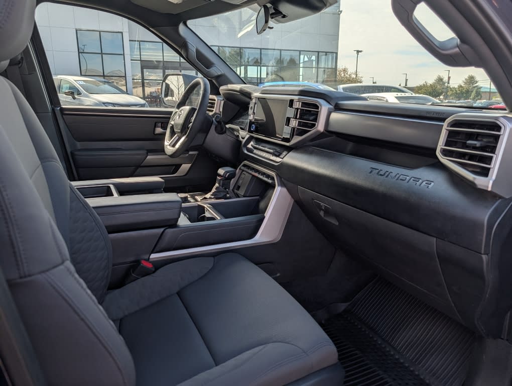 Thumbnail: 2025 Toyota Tundra - 8