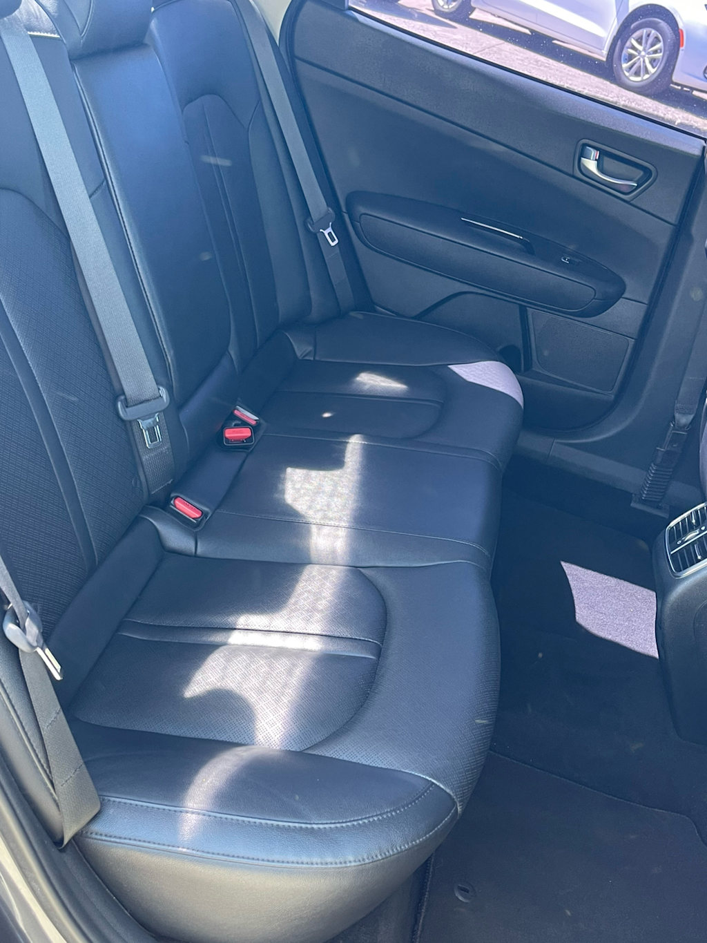 Thumbnail: 2019 Kia Optima - 11
