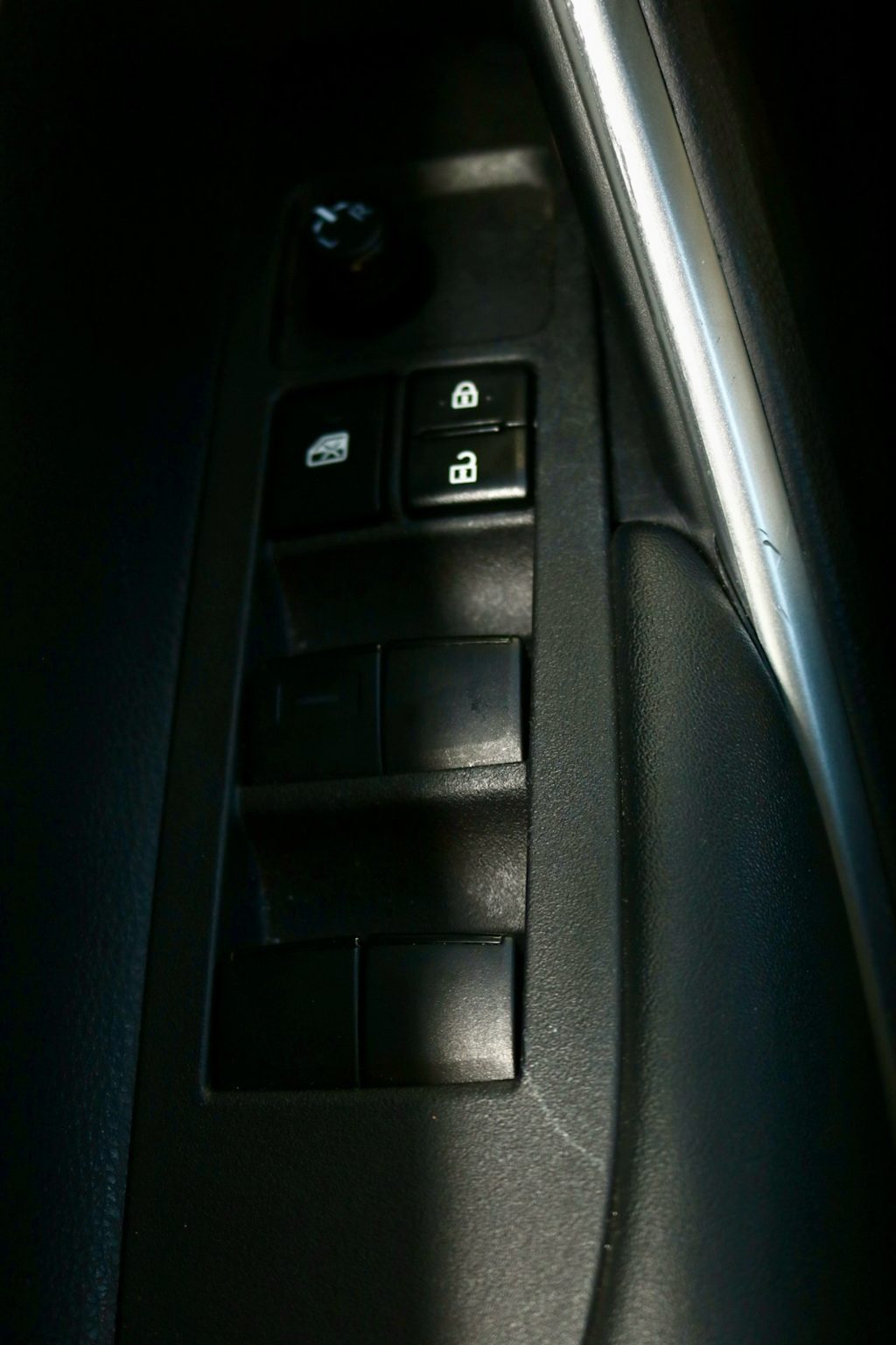 Thumbnail: 2024 Toyota Corolla Cross - 23