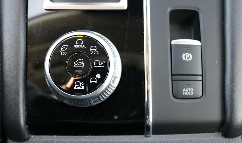 Thumbnail: 2024 Mitsubishi Outlander - 21