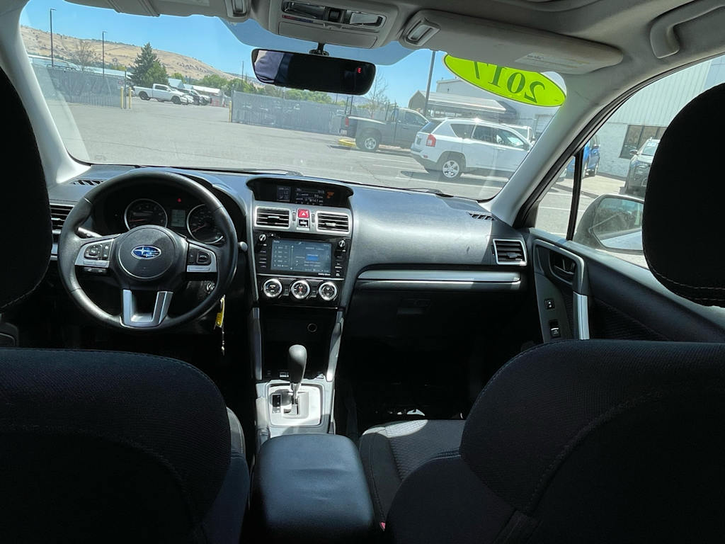 Thumbnail: 2017 Subaru Forester - 8