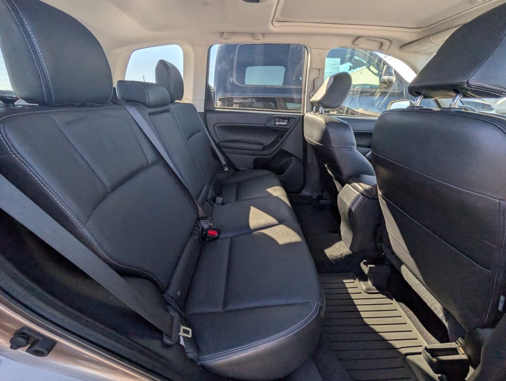 Thumbnail: 2015 Subaru Forester - 11
