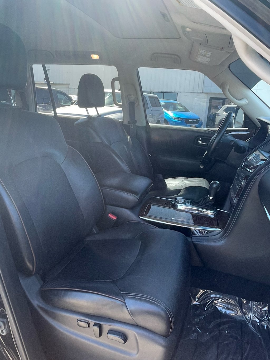 Thumbnail: 2020 Nissan Armada - 10