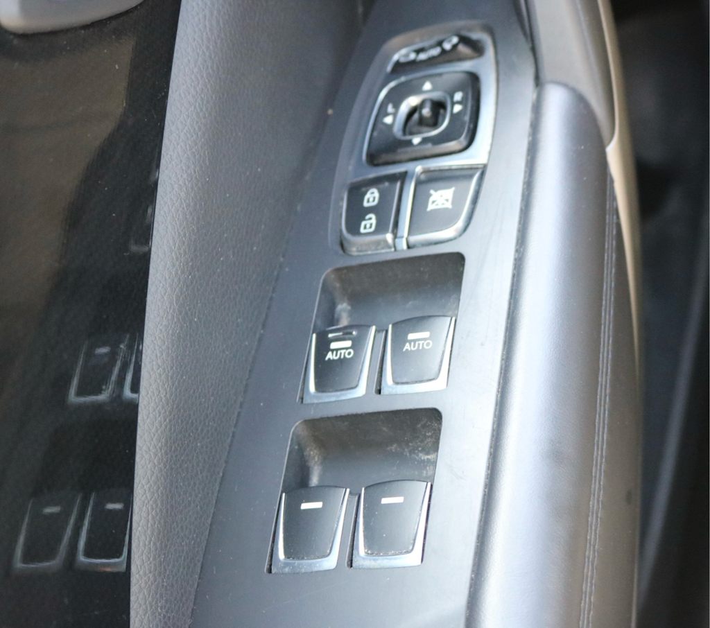 Thumbnail: 2016 Hyundai Azera - 21