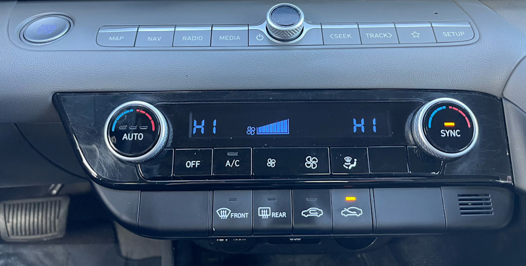 Thumbnail: 2024 Hyundai Elantra - 20