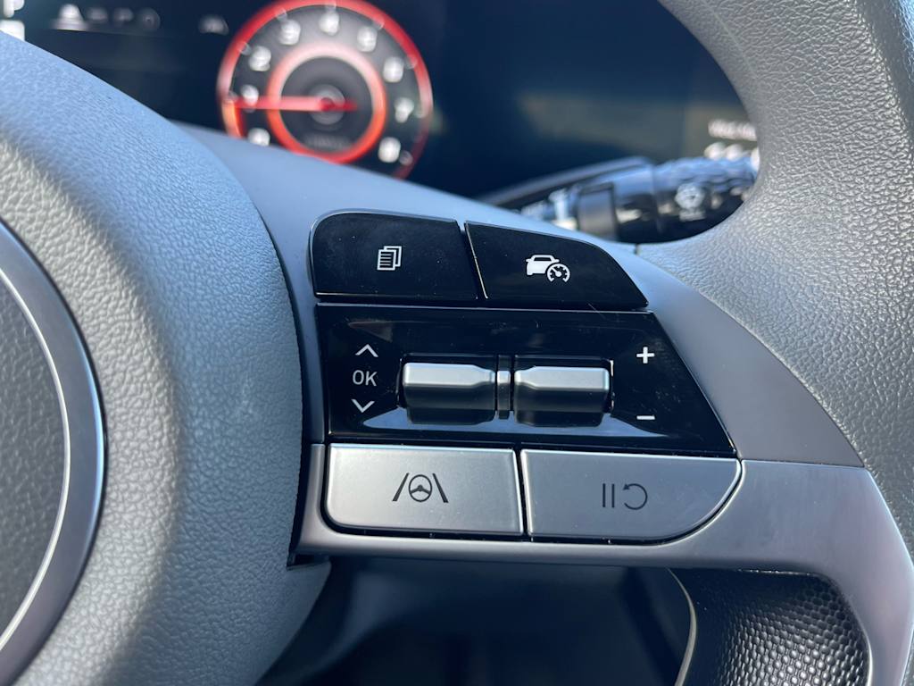 Thumbnail: 2024 Hyundai Elantra - 23