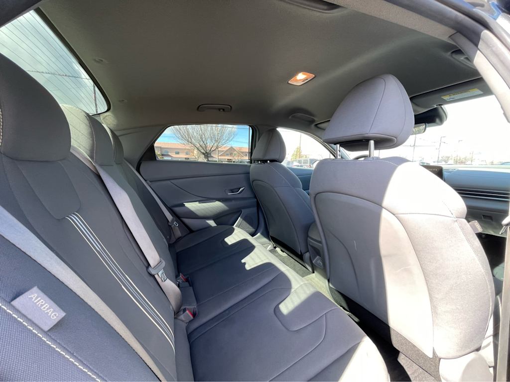 Thumbnail: 2024 Hyundai Elantra - 10