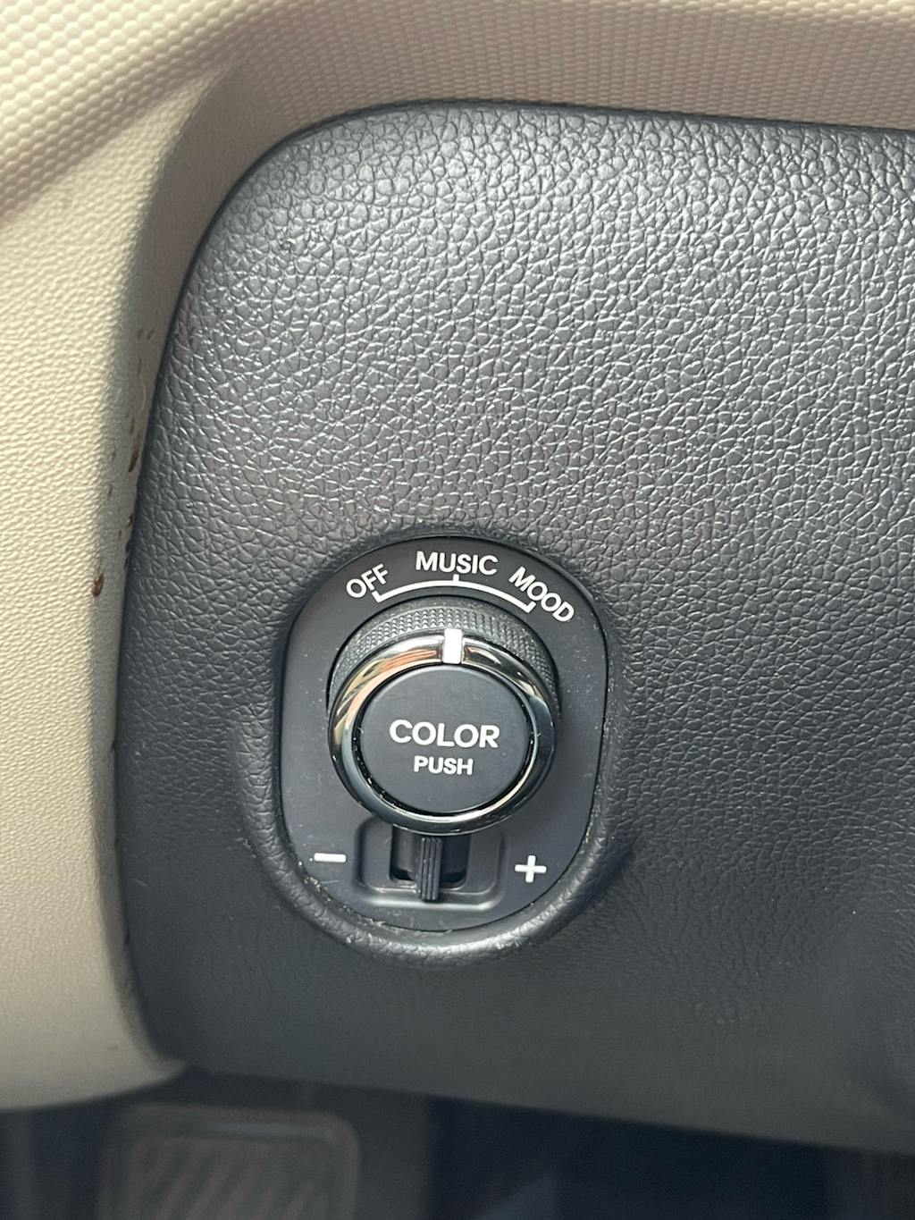 Thumbnail: 2011 Kia Soul - 23